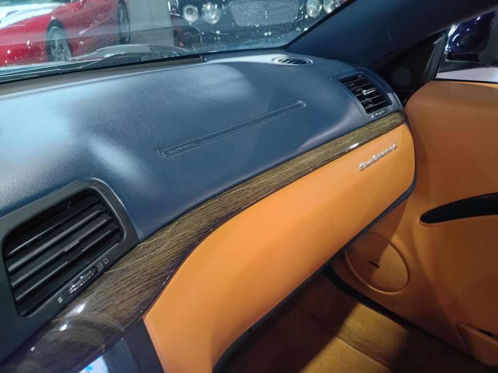 2014 Maserati GranTurismo Convertible 2dr Clean Carfax - 23093279 - 23