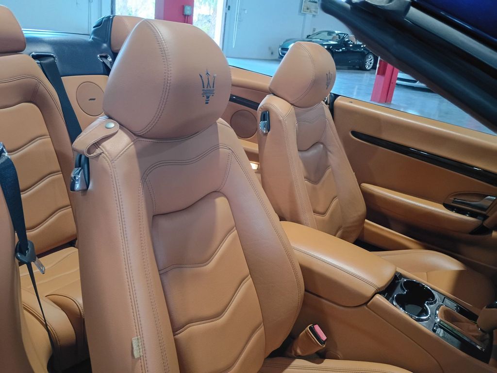 2014 Maserati GranTurismo Convertible 2dr Clean Carfax - 23093279 - 35
