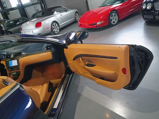 2014 Maserati GranTurismo Convertible 2dr Clean Carfax - 23093279 - 37