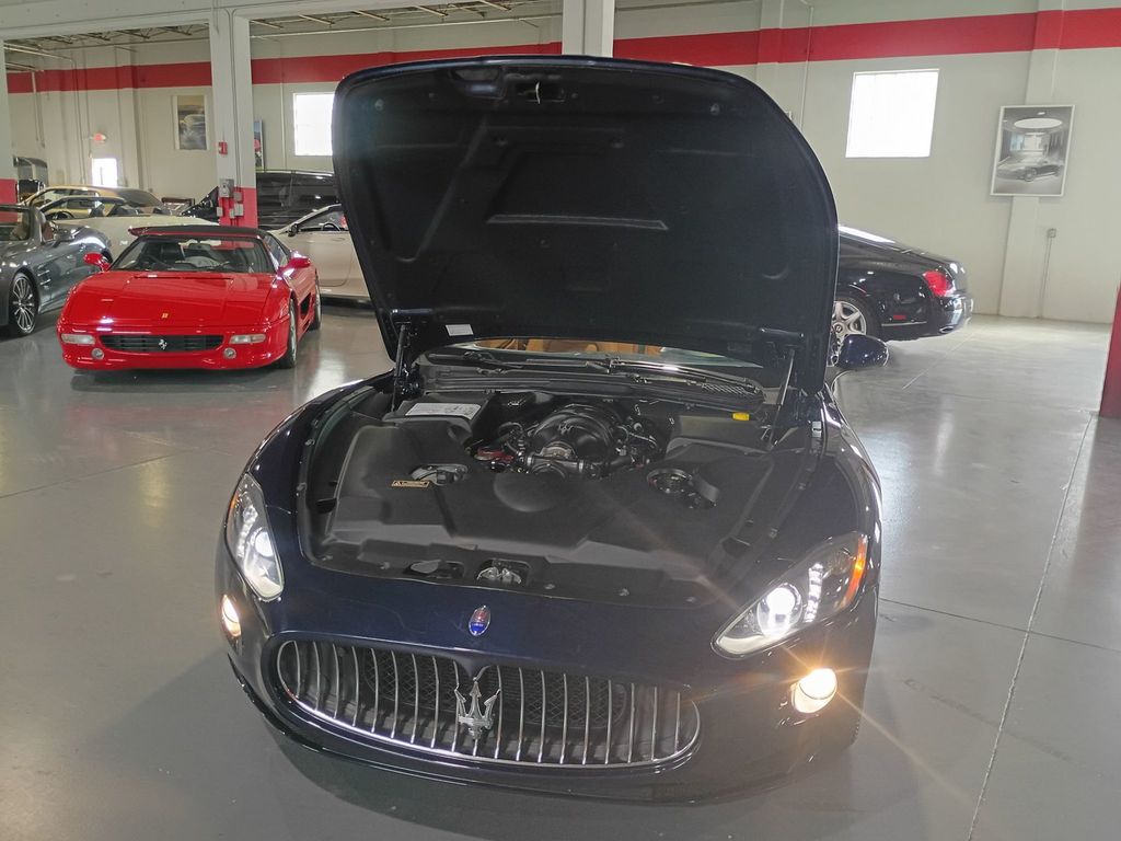 2014 Maserati GranTurismo Convertible 2dr Clean Carfax - 23093279 - 38