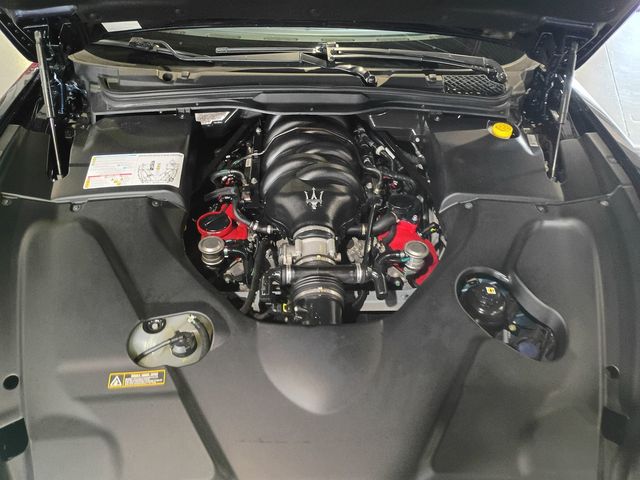 2014 Maserati GranTurismo Convertible 2dr Clean Carfax - 23093279 - 40