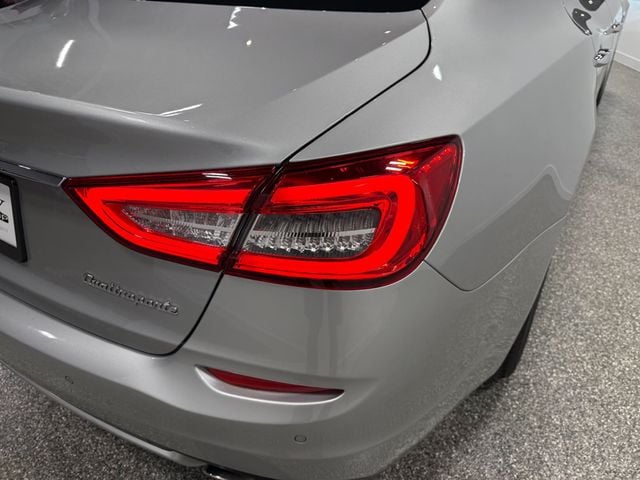 2014 Maserati Quattroporte Base Trim - 23045482 - 33