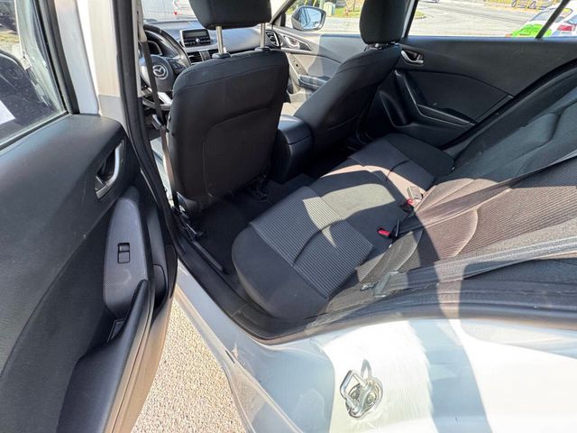 2014 Mazda Mazda3 4dr Sedan Manual i Touring - 22918287 - 10