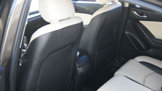 2014 Mazda Mazda3 4 NEW TIRES , JUST SERVICED, VERY CLEAN INSIDE AND OUT - 23042215 - 31
