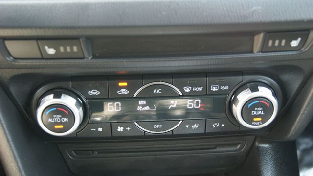 2014 Mazda Mazda3 JUST SERVICED , VERY CLEAN INSIDE AND OUT  - 22872939 - 17