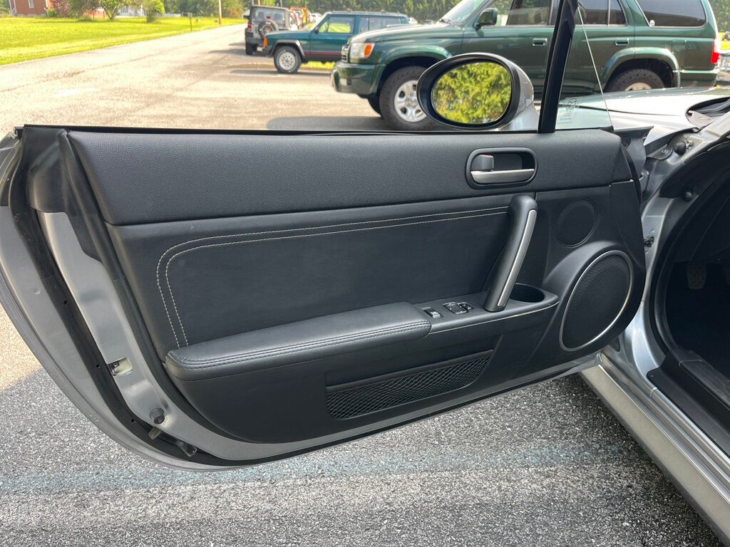2014 Mazda MX-5 Miata Single Owner Grand Touring Retractable Hard Top Convertible  - 23048741 - 20
