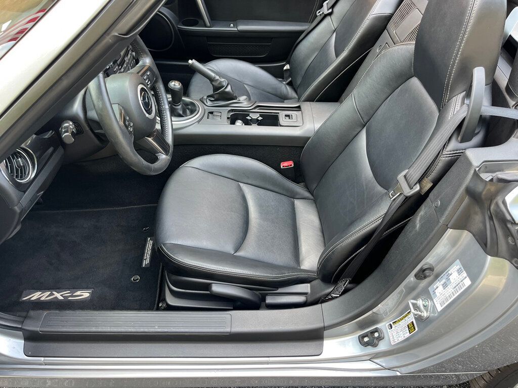 2014 Mazda MX-5 Miata Single Owner Grand Touring Retractable Hard Top Convertible  - 23048741 - 21