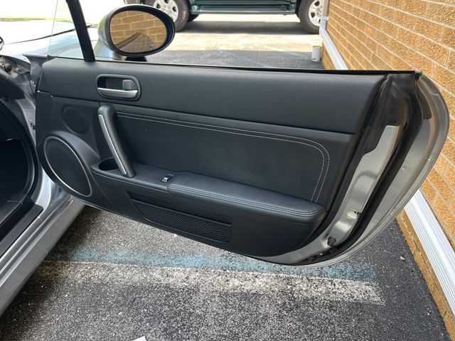 2014 Mazda MX-5 Miata Single Owner Grand Touring Retractable Hard Top Convertible  - 23048741 - 32