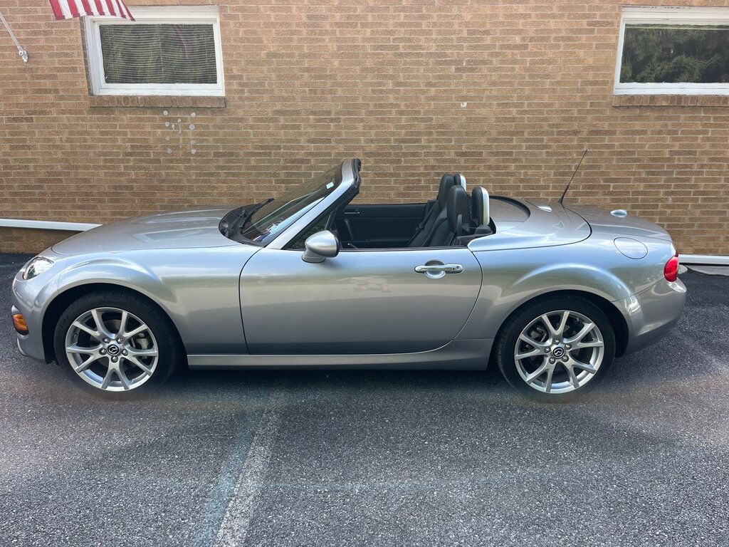 2014 Mazda MX-5 Miata Single Owner Grand Touring Retractable Hard Top Convertible  - 23048741 - 37