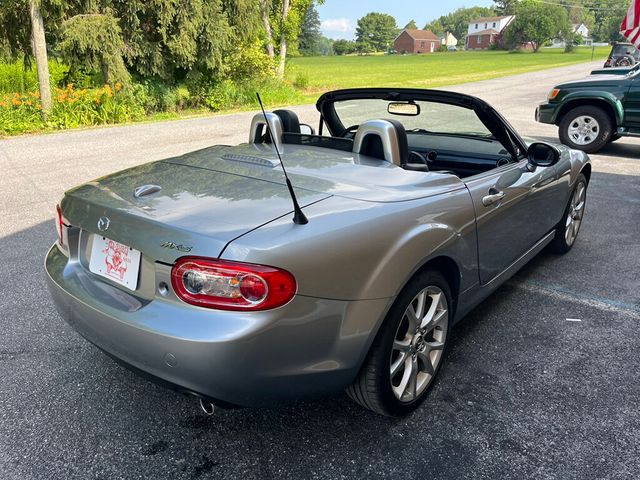 2014 Mazda MX-5 Miata Single Owner Grand Touring Retractable Hard Top Convertible  - 23048741 - 40