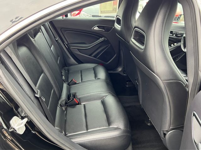 2014 Mercedes-Benz CLA 4dr Sedan CLA 250 4MATIC - 22988294 - 17