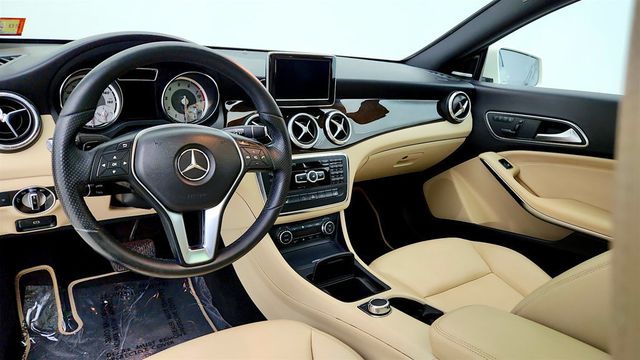2014 Mercedes-Benz CLA 4dr Sedan CLA 250 FWD w/ Multimedia & Premium 1 Packages - 23081834 - 12