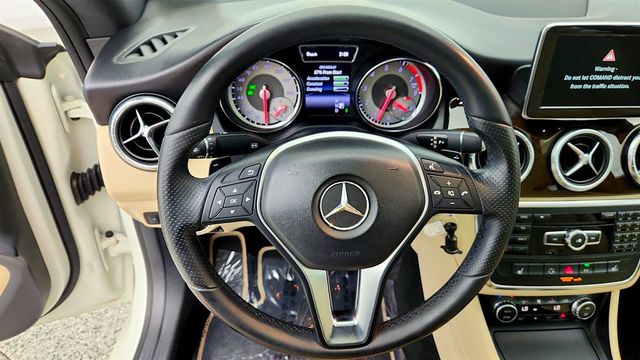 2014 Mercedes-Benz CLA 4dr Sedan CLA 250 FWD w/ Multimedia & Premium 1 Packages - 23081834 - 13