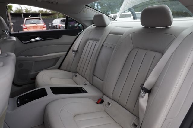 2014 Mercedes-Benz CLS 4dr Sedan CLS 550 4MATIC - 23069986 - 10