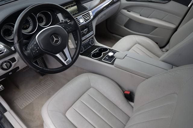2014 Mercedes-Benz CLS 4dr Sedan CLS 550 4MATIC - 23069986 - 5