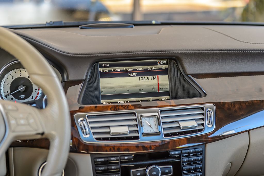 2014 Mercedes-Benz CLS CLS550 4MATIC - NAV - BACKUP CAM - BLUETOOTH - MUST SEE - 23023683 - 28