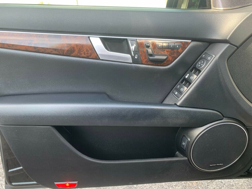 2014 Mercedes Benz C 250 Sport photo 2