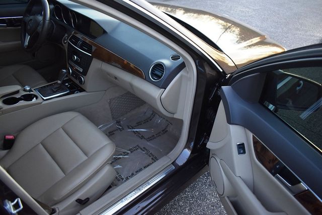 2014 Mercedes-Benz C-Class 4dr Sedan C 250 Sport RWD - 22985853 - 25