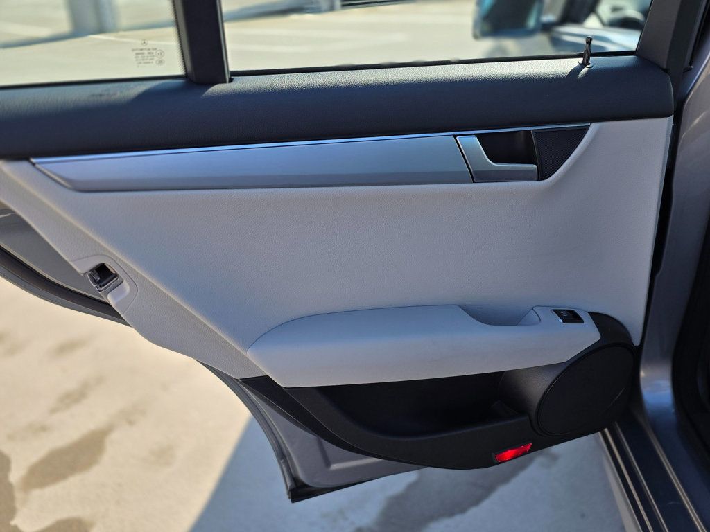 2014 Mercedes-Benz C-Class 4dr Sedan C 250 Sport RWD - 22968040 - 18