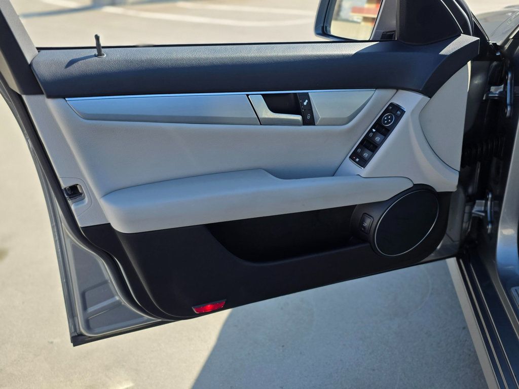 2014 Mercedes-Benz C-Class 4dr Sedan C 250 Sport RWD - 22968040 - 19