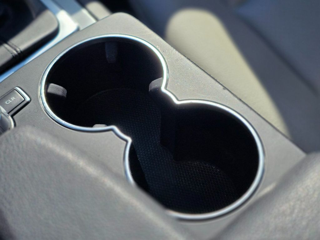 2014 Mercedes-Benz C-Class 4dr Sedan C 250 Sport RWD - 22968040 - 32