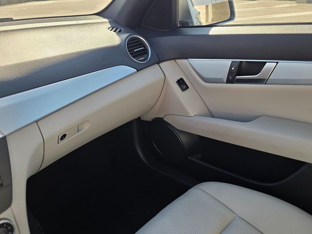 2014 Mercedes-Benz C-Class 4dr Sedan C 250 Sport RWD - 22968040 - 33