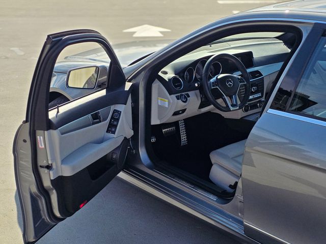 2014 Mercedes-Benz C-Class 4dr Sedan C 250 Sport RWD - 22968040 - 39