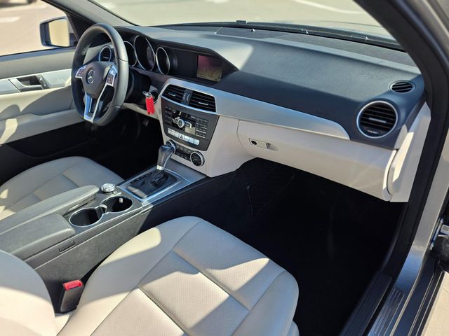 2014 Mercedes-Benz C-Class 4dr Sedan C 250 Sport RWD - 22968040 - 8
