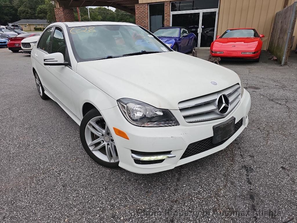 2014 Mercedes-Benz C-Class Luxury - 22608018 - 3