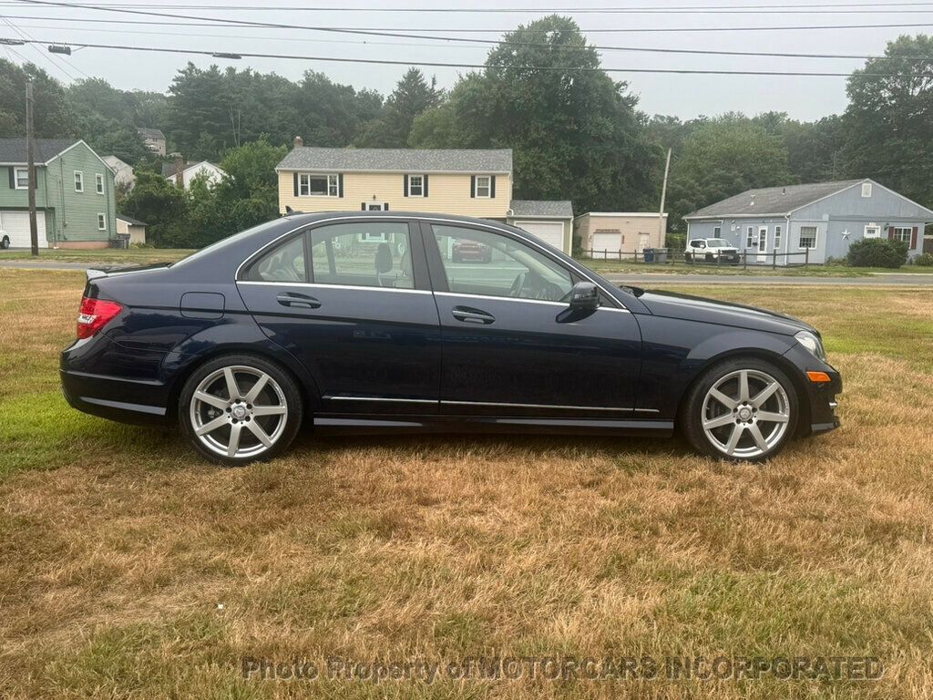 2014 Mercedes Benz C Sedan photo 17