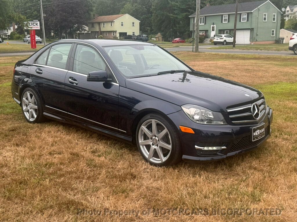 2014 Mercedes Benz C Sedan photo 2