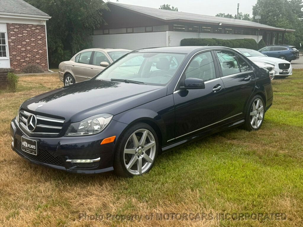 2014 Mercedes Benz C Sedan photo 4