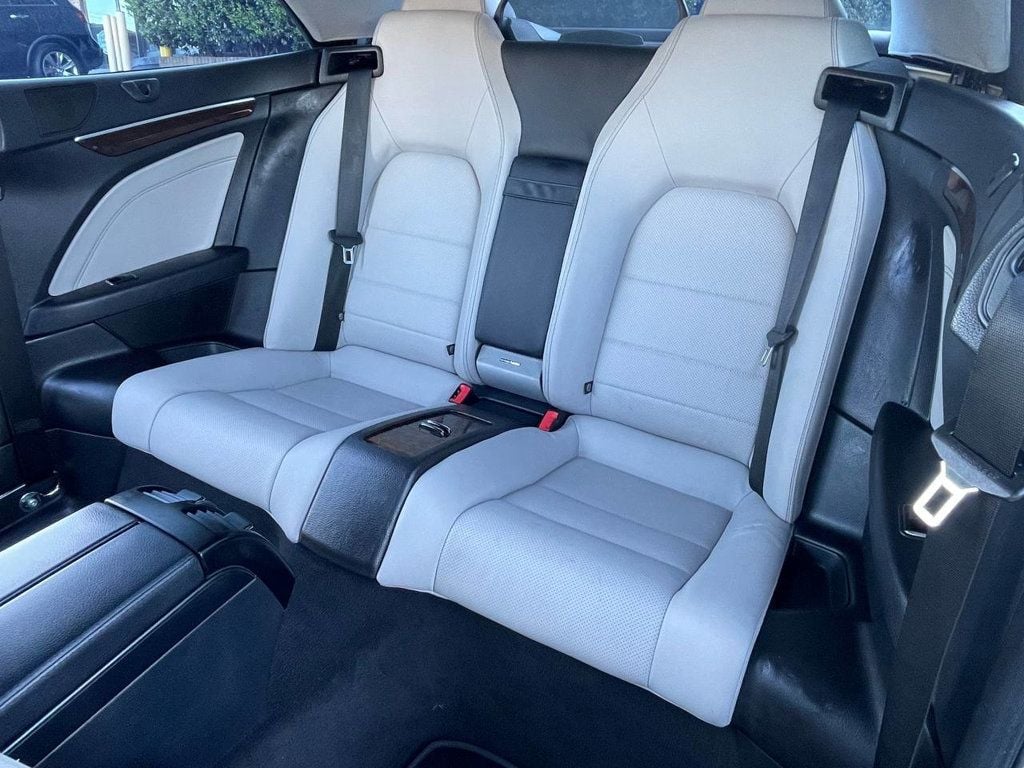 2014 Mercedes Benz E photo 16