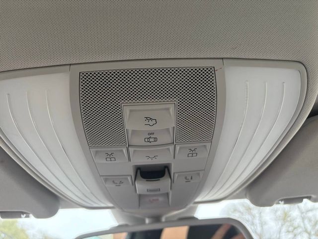 2014 Mercedes-Benz E-Class 4dr Sedan E 250 BlueTEC Luxury RWD - 22978735 - 9