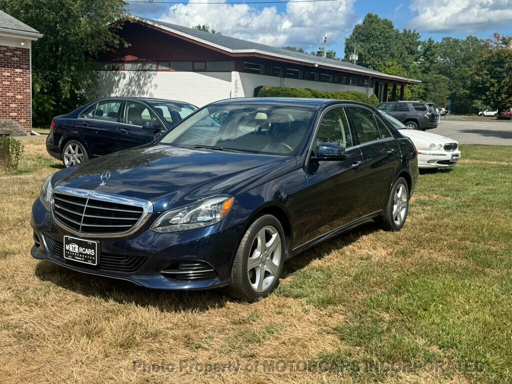 2014 Mercedes Benz E Sedan 4MATIC photo 4