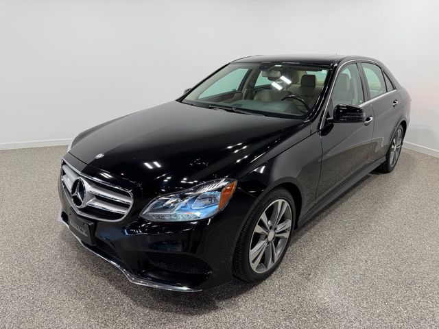 2014 Mercedes-Benz E-Class's photo