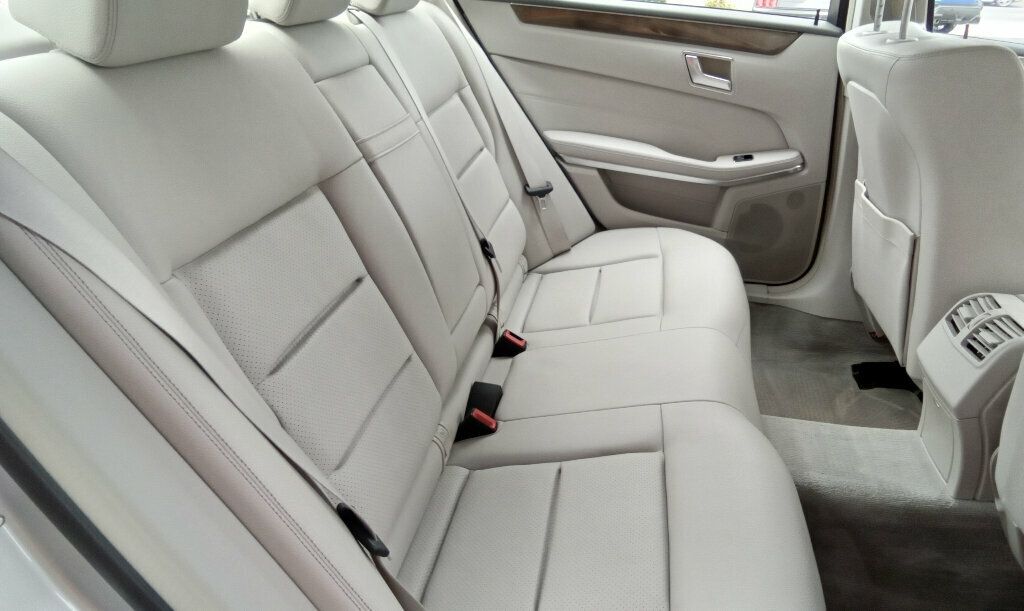 2014 Mercedes Benz E photo 8