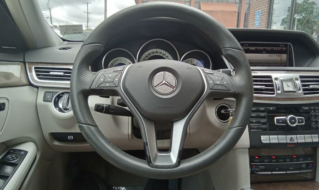 2014 Mercedes Benz E photo 14