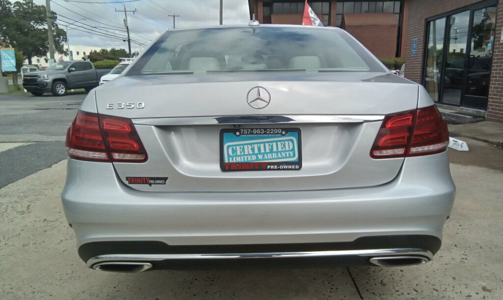 2014 Mercedes Benz E photo 2
