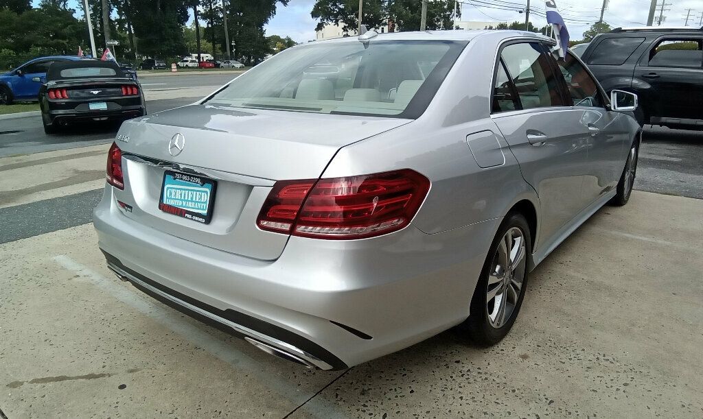 2014 Mercedes Benz E photo 3