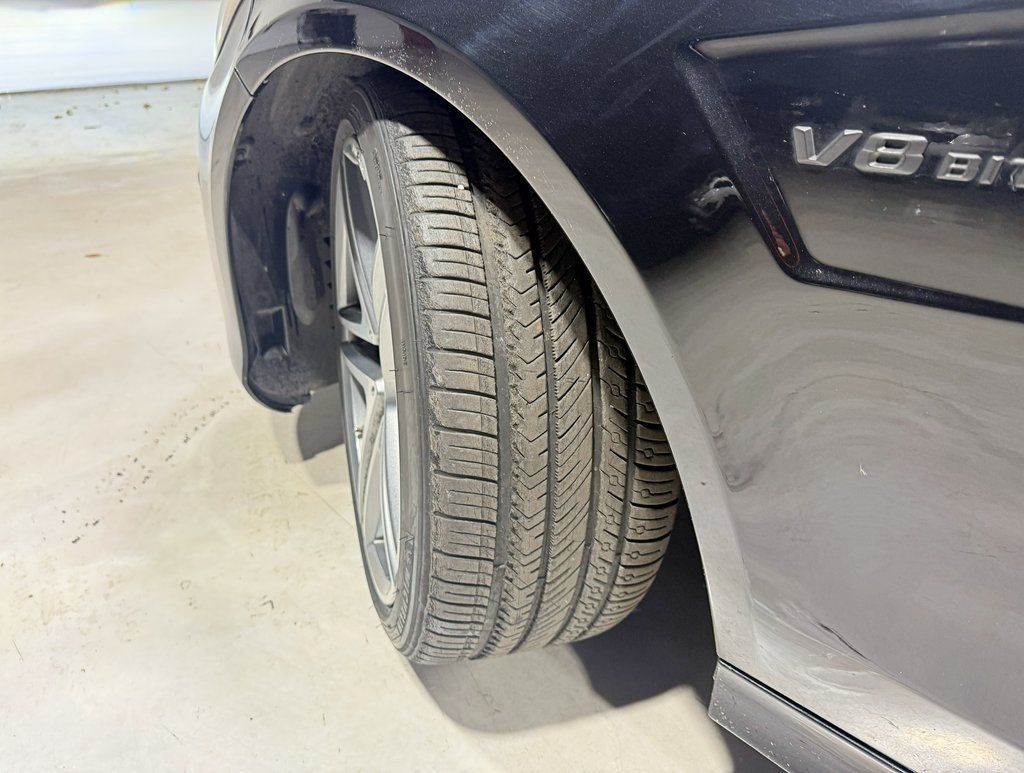 2014 Mercedes Benz E Sedan 63 AMG 4MATIC photo 2