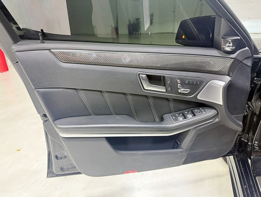 2014 Mercedes-Benz E-Class 4dr Sedan E 63 AMG S-Model 4MATIC - 22951941 - 36