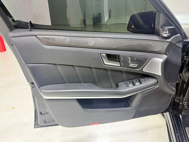 2014 Mercedes-Benz E-Class 4dr Sedan E 63 AMG S-Model 4MATIC - 22951941 - 36