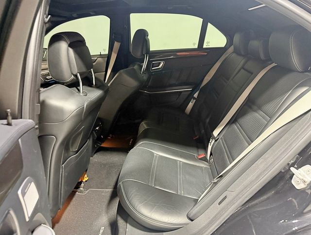 2014 Mercedes-Benz E-Class 4dr Sedan E 63 AMG S-Model 4MATIC - 22951941 - 39