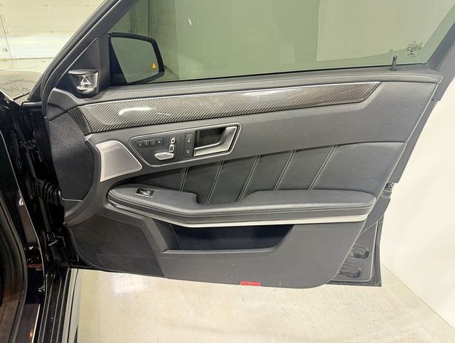 2014 Mercedes-Benz E-Class 4dr Sedan E 63 AMG S-Model 4MATIC - 22951941 - 46