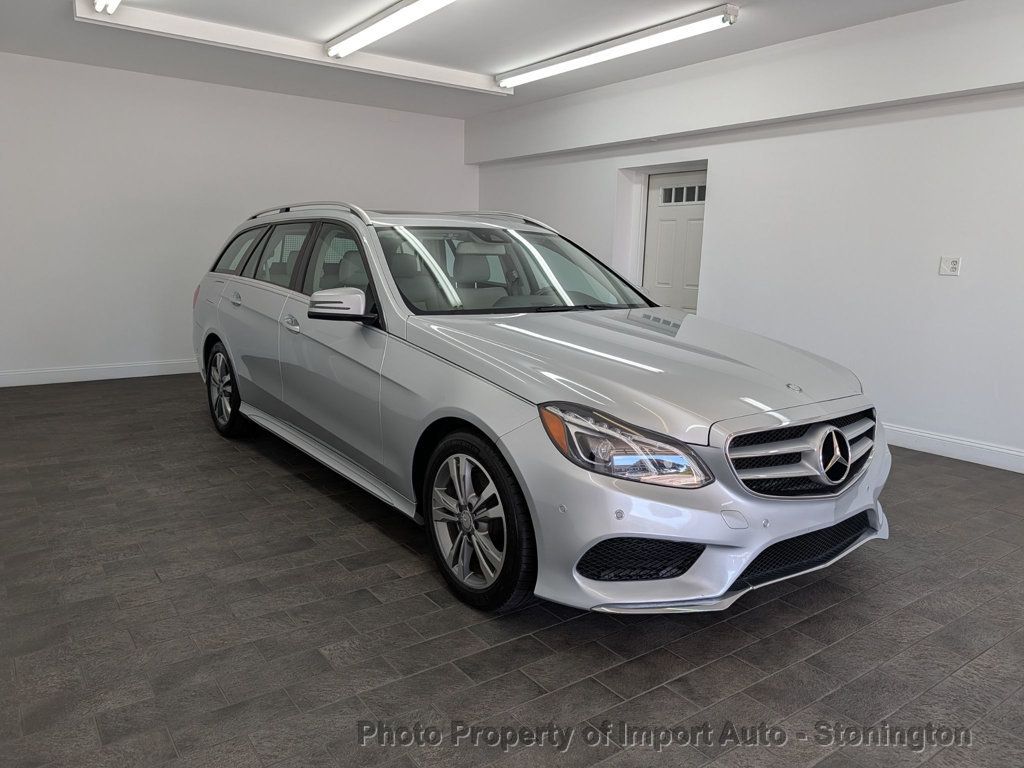 2014 Mercedes Benz E Wagon 350 Sport 4MATIC Sedan photo 3