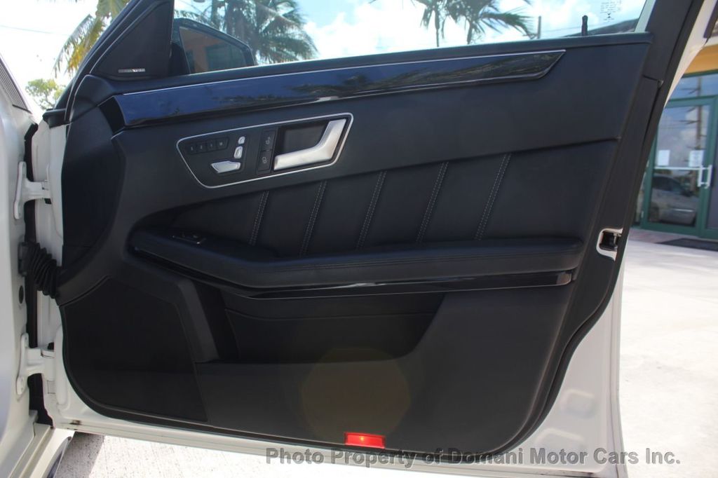 2014 Mercedes Benz E photo 12