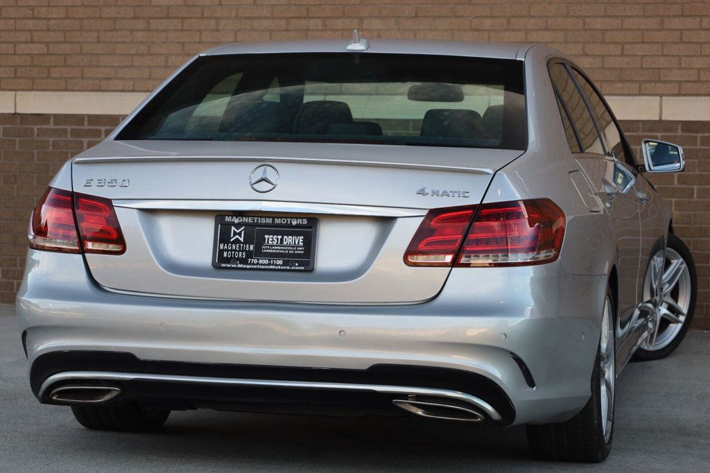 Mercedes-Benz E-Class photo 11