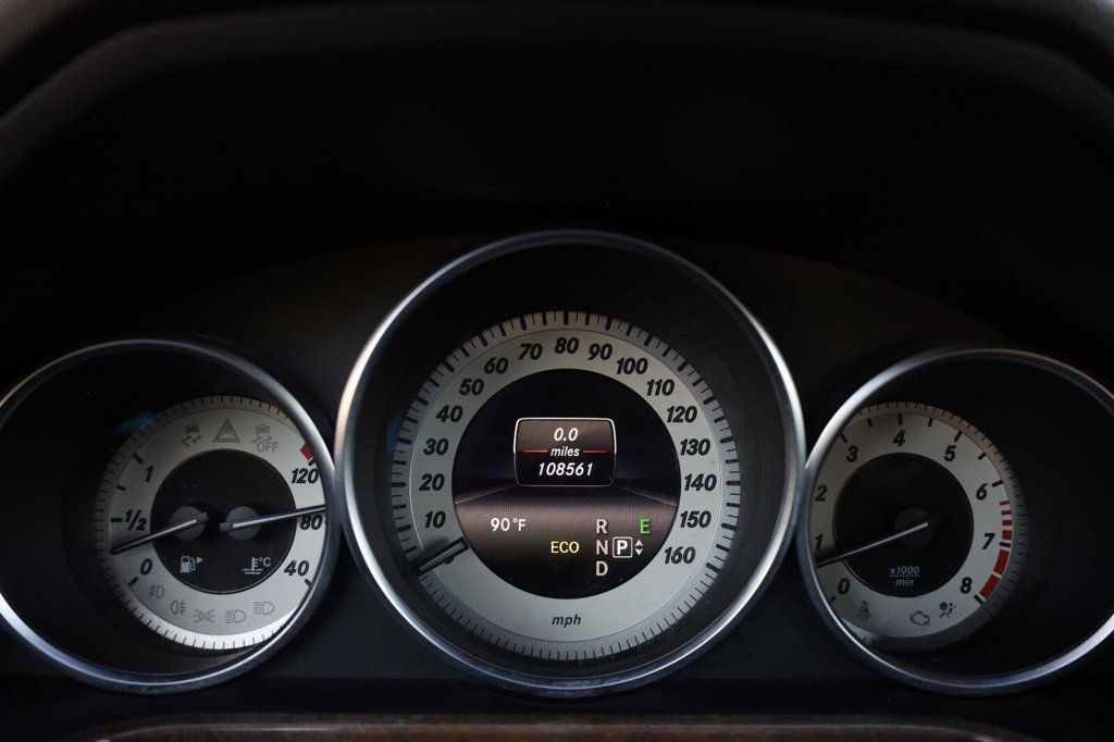 Mercedes-Benz E-Class photo 44