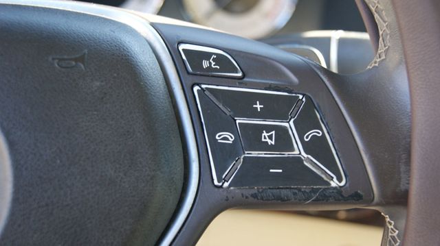 2014 Mercedes-Benz GLK 4 NEW TIRES , JUST SERVICED , VERY CLEAN INSIDE AND OUT  - 22927119 - 15